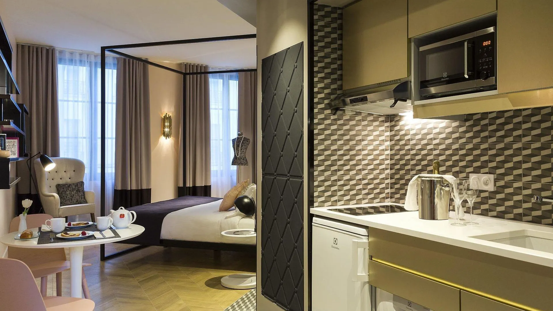 Citadines Opera Aparthotel 4*